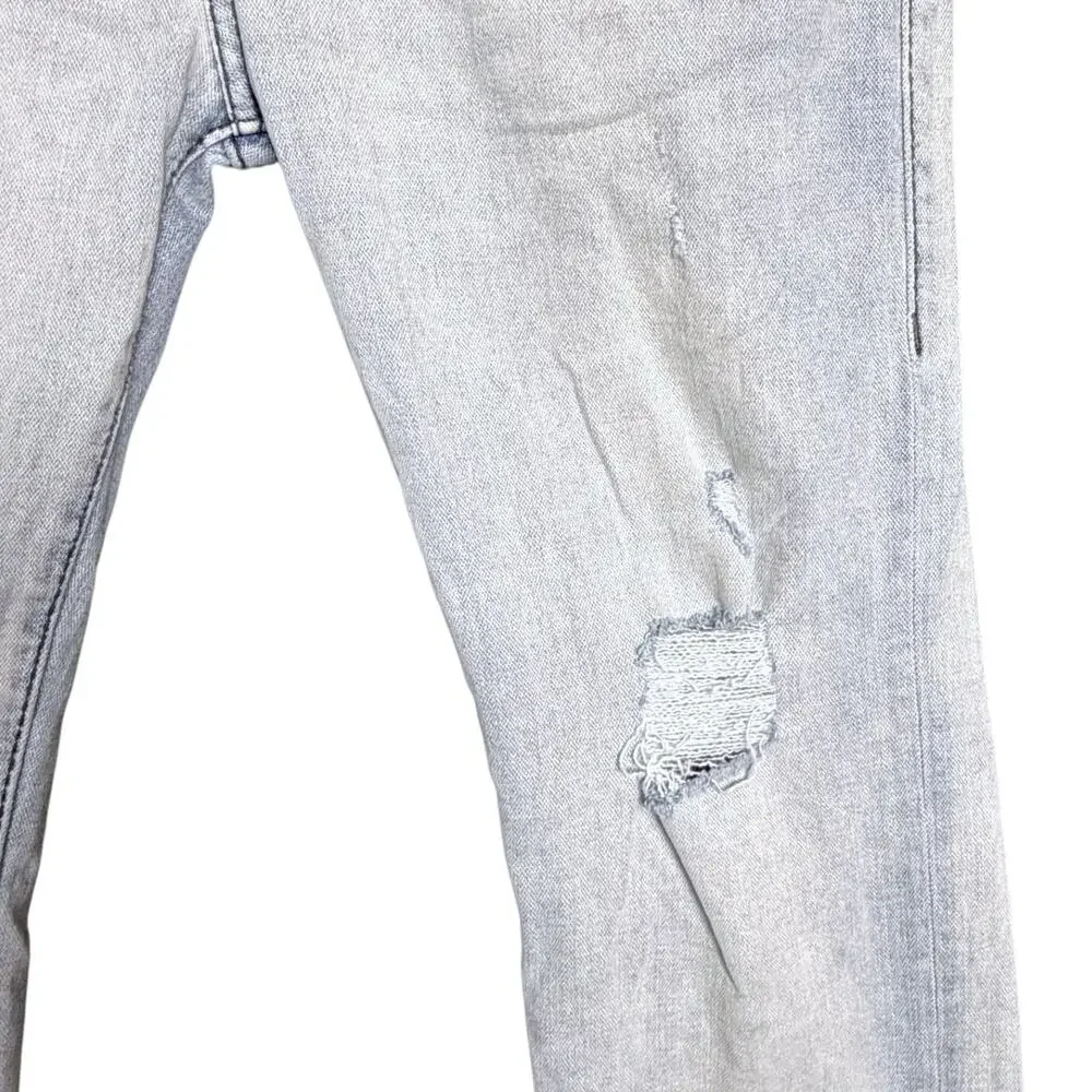 True Religion step out
